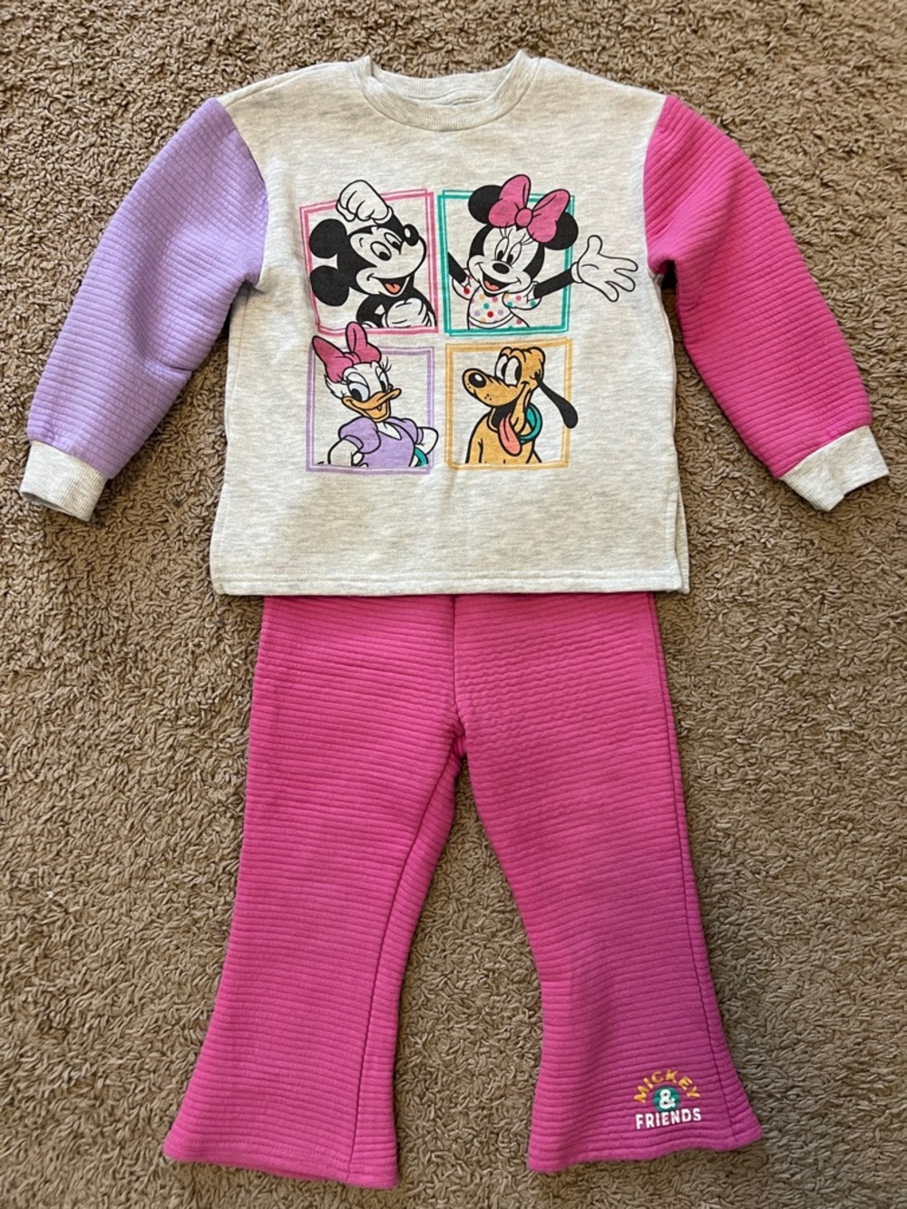 Girls 3T Matching Mickey & Friends Sweatshirt and Sweatpants Set